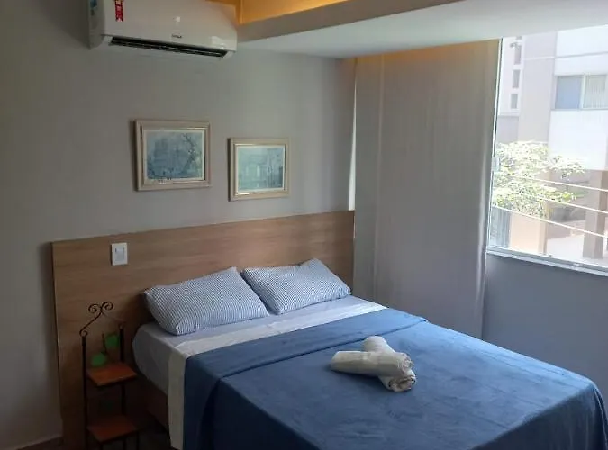 Flat Beverly Hills 101B