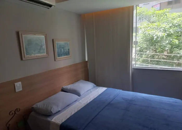 Flat Beverly Hills 101B