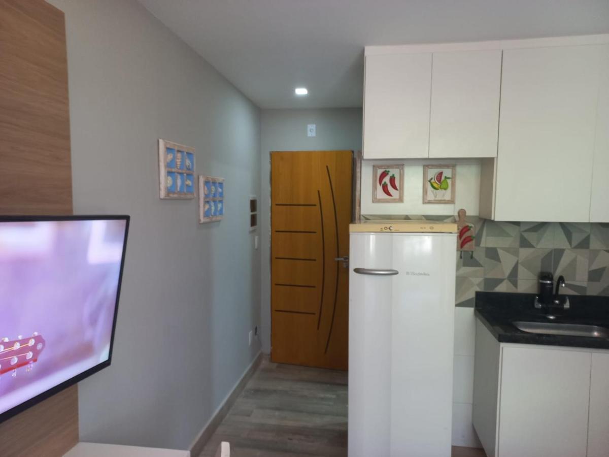 Flat Beverly Hills 101b